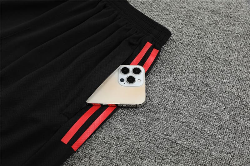 Kit Treino Manchester United 23/24