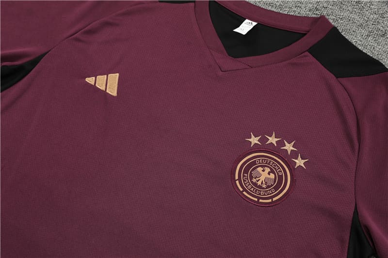 Kit Treino Alemanha 23/24 - Vinho