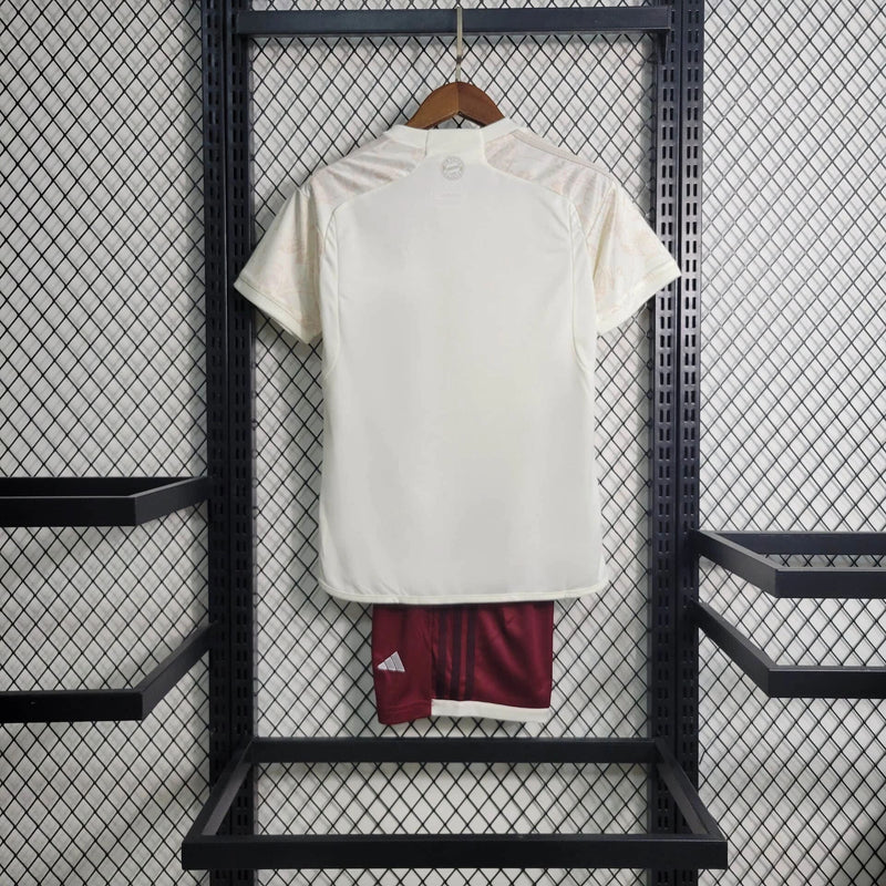 Kit Infantil Bayern III 23/24