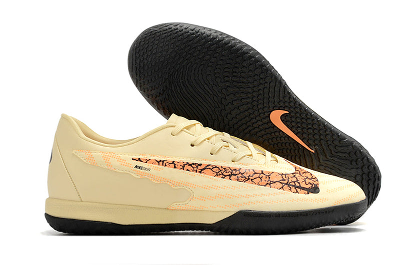 Chuteira Nike Phantom GX Academy- Futsal